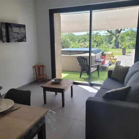 Confortable Avec à - Fr-1-489-476 Casa de Férias